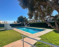 Resale - Townhouse / Duplex / Corner - Torrevieia - Nueva Torrevieja