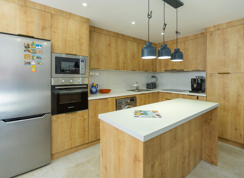 Resale - Townhouse / Duplex / Corner - Torrevieia - Nueva Torrevieja