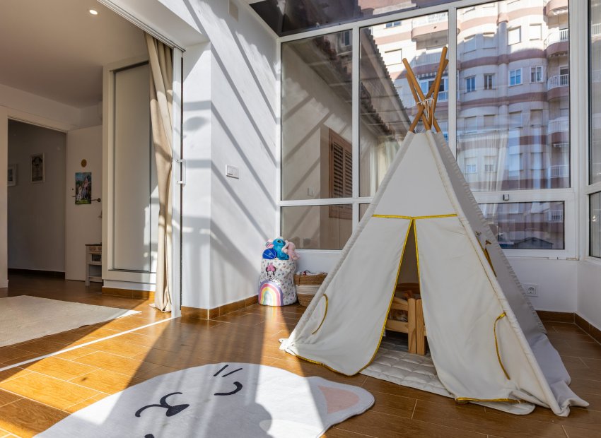 Resale - Townhouse / Duplex / Corner - Torrevieia - Nueva Torrevieja