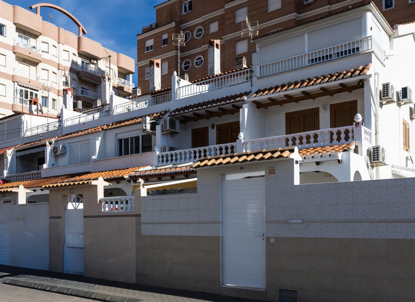 Resale - Townhouse / Duplex / Corner - Torrevieia - Nueva Torrevieja