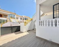 Resale - Townhouse / Duplex / Corner - Torrevieia - Parque de las Naciones