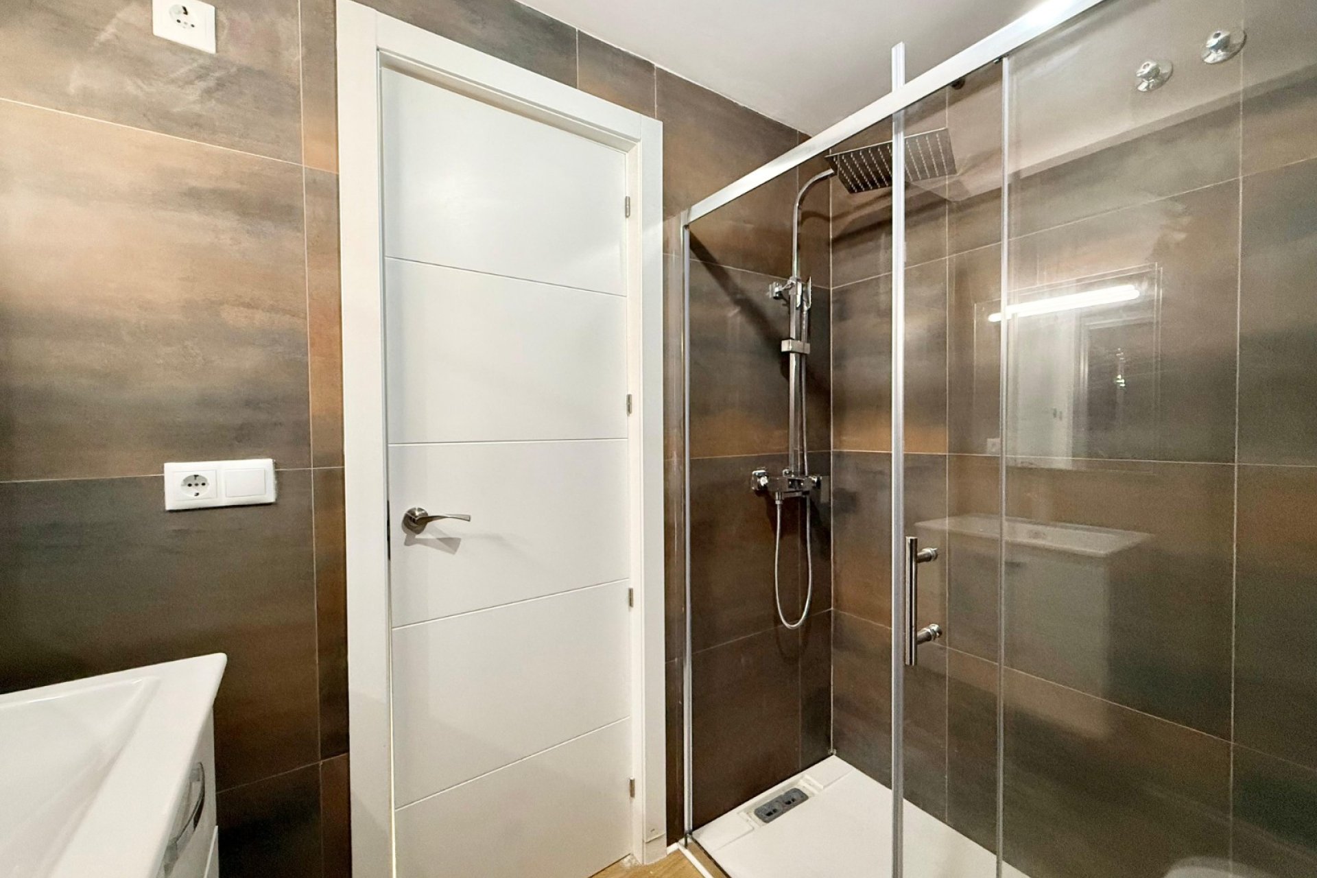 Resale - Townhouse / Duplex / Corner - Torrevieia - Parque de las Naciones