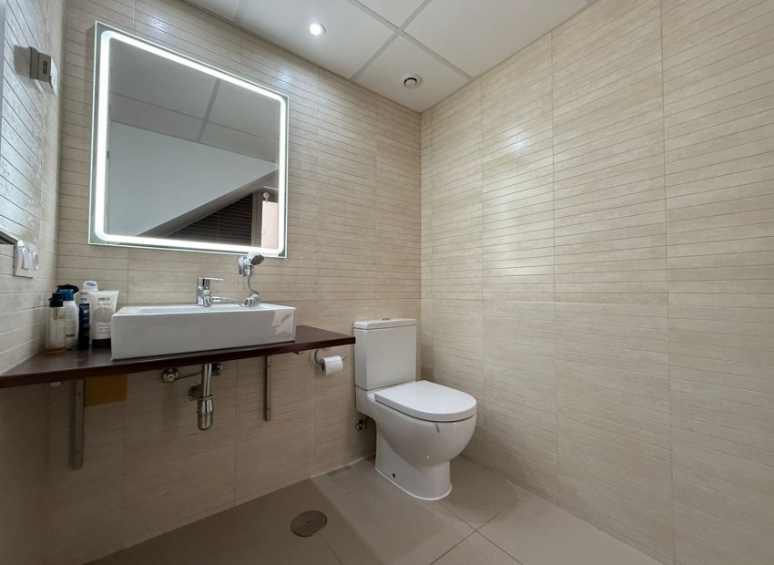 Resale - Townhouse / Duplex / Corner - Torrevieia - Punta Prima