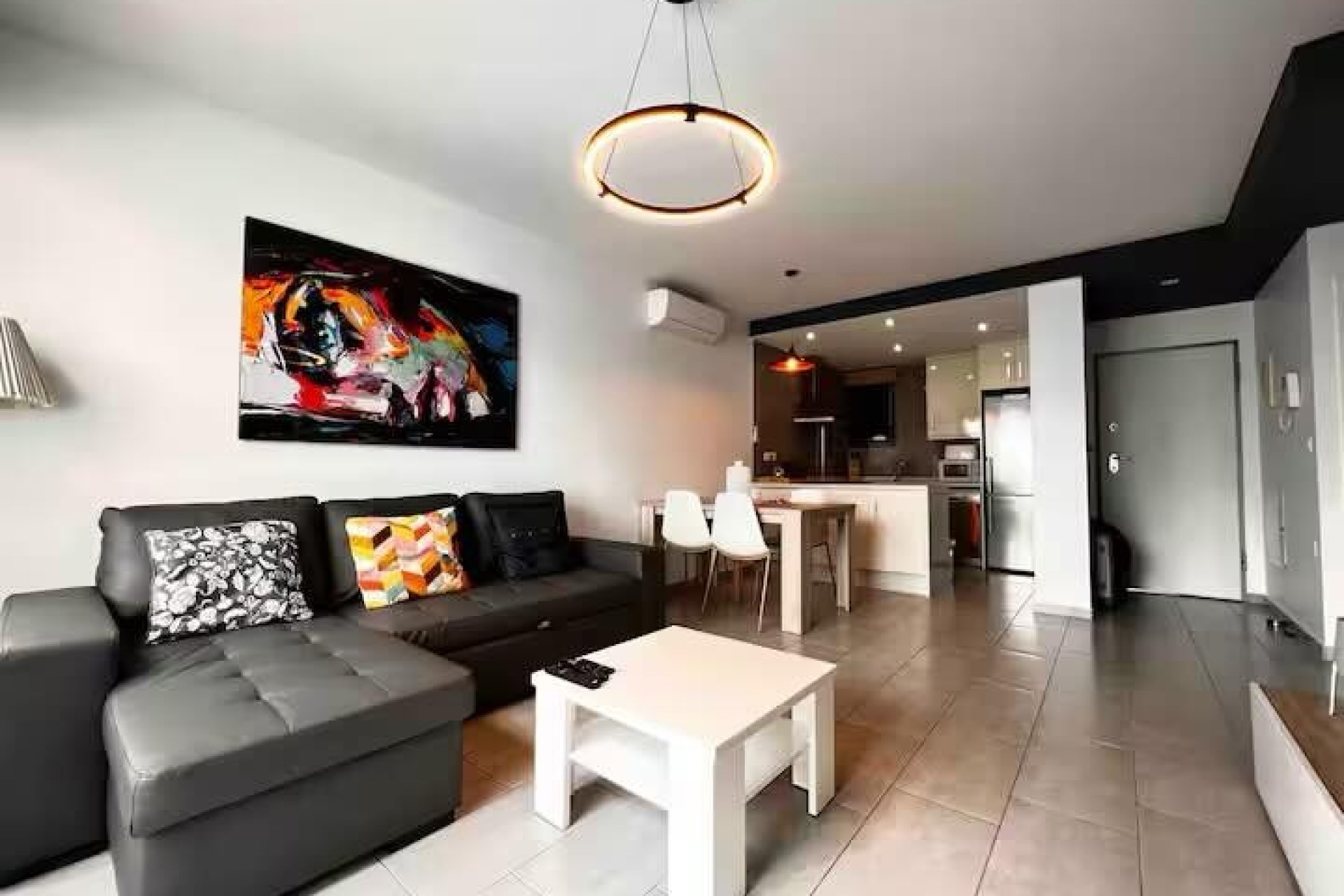 Resale - Townhouse / Duplex / Corner - Torrevieia - Punta Prima