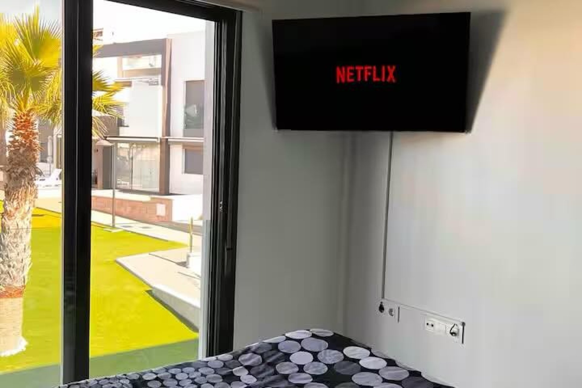 Resale - Townhouse / Duplex / Corner - Torrevieia - Punta Prima