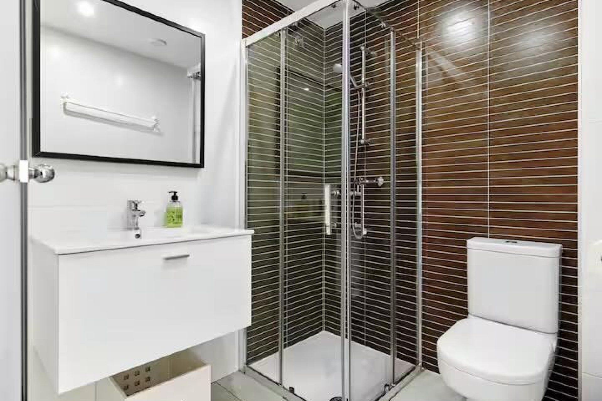 Resale - Townhouse / Duplex / Corner - Torrevieia - Punta Prima