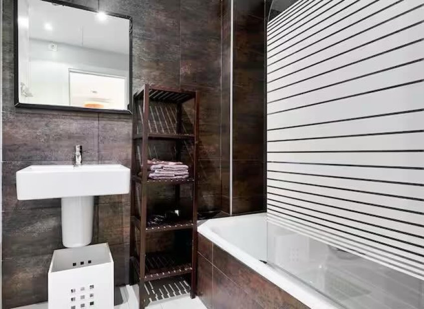 Resale - Townhouse / Duplex / Corner - Torrevieia - Punta Prima