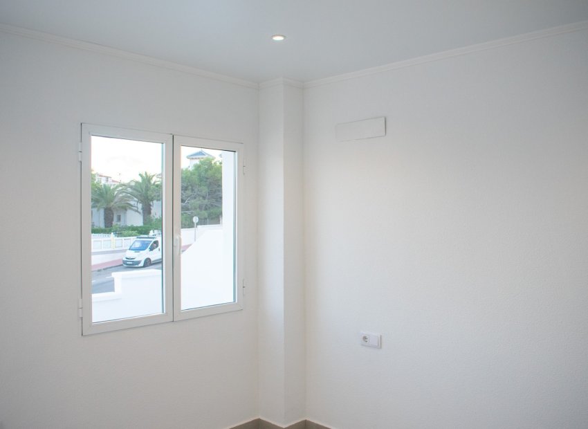 Resale - Townhouse / Duplex / Corner - Torrevieia - Torreblanca