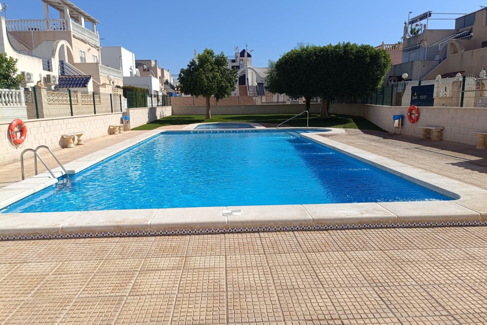 Resale - Townhouse / Duplex / Corner - Torrevieia - Torrevieja