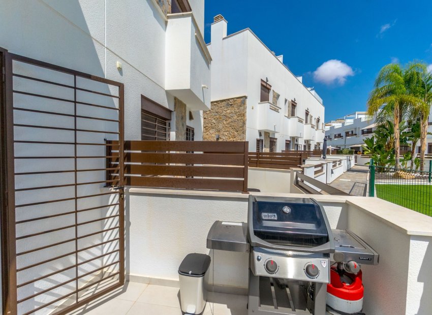 Resale - Townhouse / Duplex / Corner - Torrevieia - Torrevieja