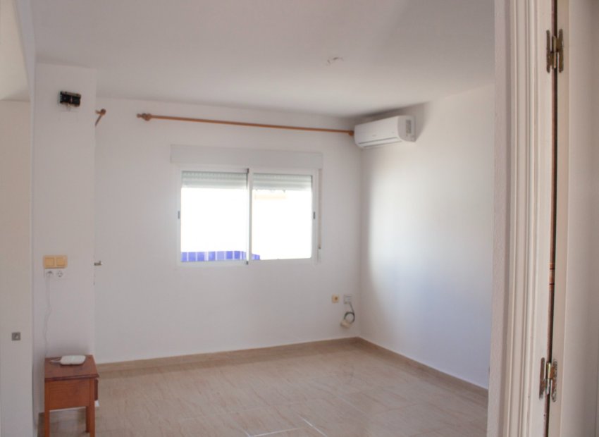 Resale - Townhouse / Duplex / Corner - Torrevieia - Torrevieja