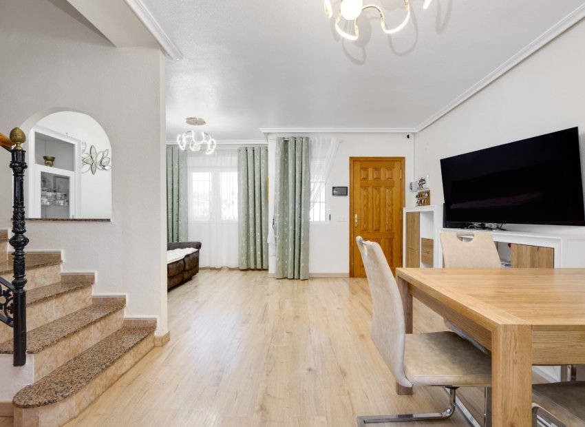 Resale - Townhouse / Duplex / Corner - Torrevieia - Torrevieja