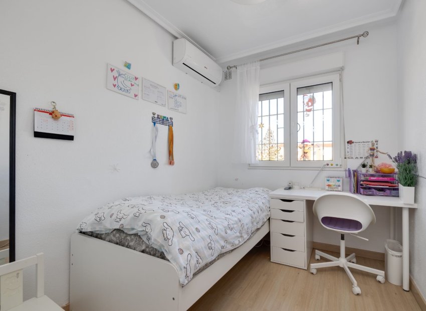 Resale - Townhouse / Duplex / Corner - Torrevieia - Torrevieja