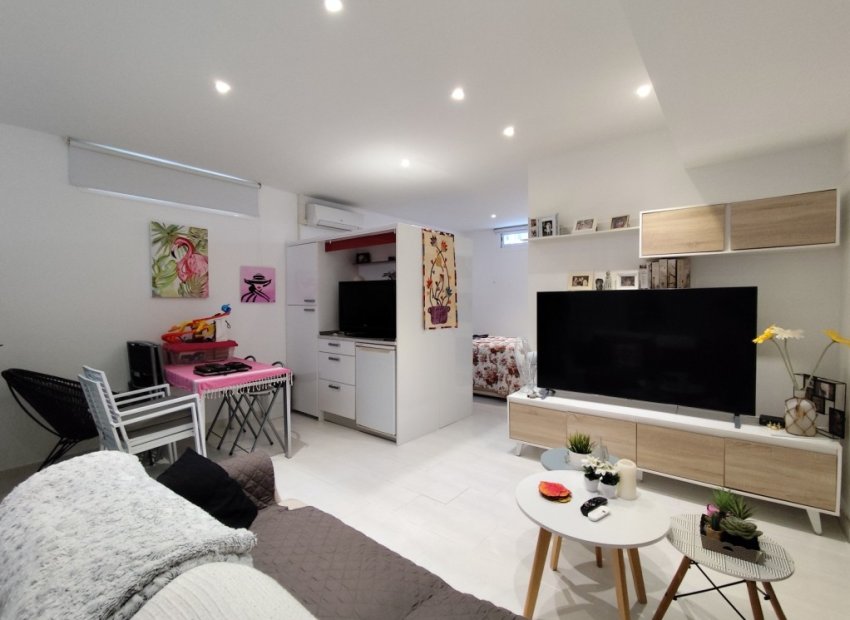 Resale - Townhouse / Duplex / Corner - Torrevieia - Torrevieja