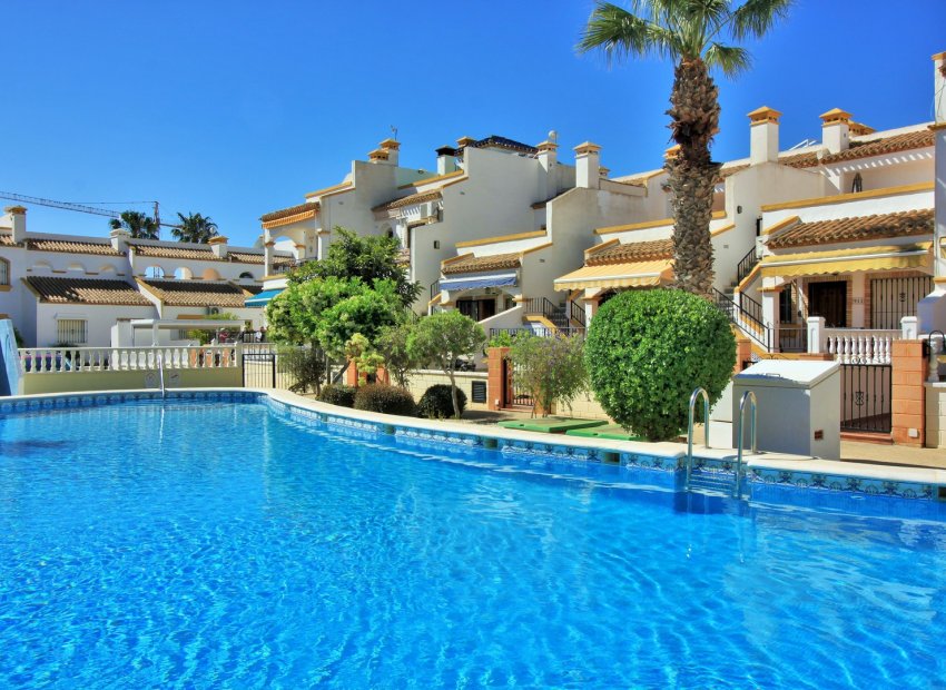 Resale - Townhouse / Duplex / Corner - Villamartín - Los Dolses