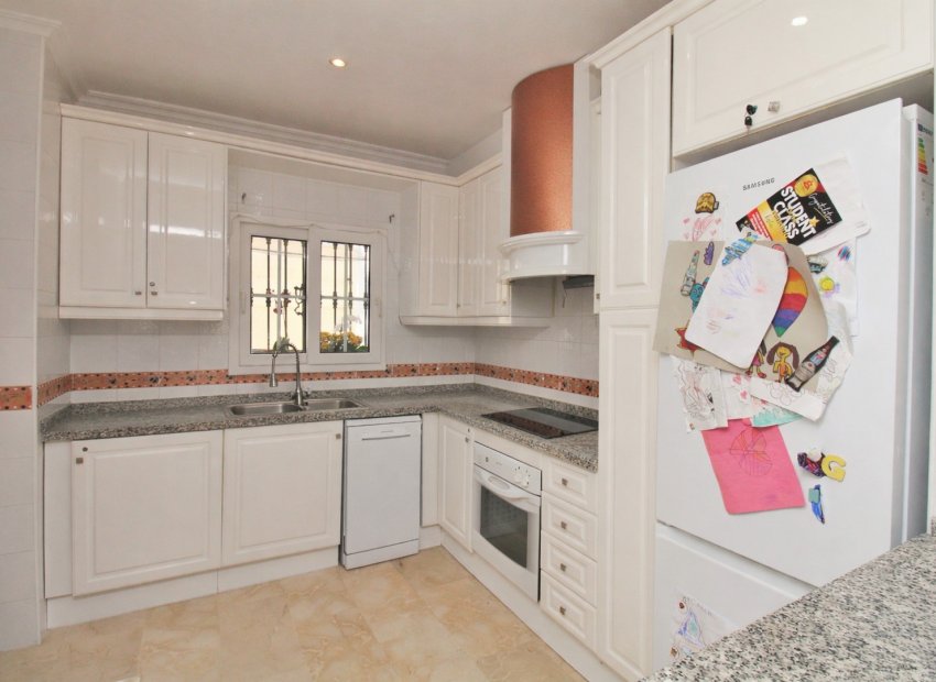 Resale - Townhouse / Duplex / Corner - Villamartín - Los Dolses