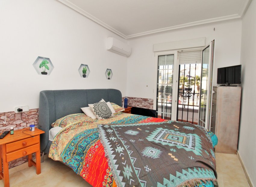 Resale - Townhouse / Duplex / Corner - Villamartín - Los Dolses