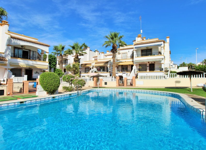 Resale - Townhouse / Duplex / Corner - Villamartín - Los Dolses