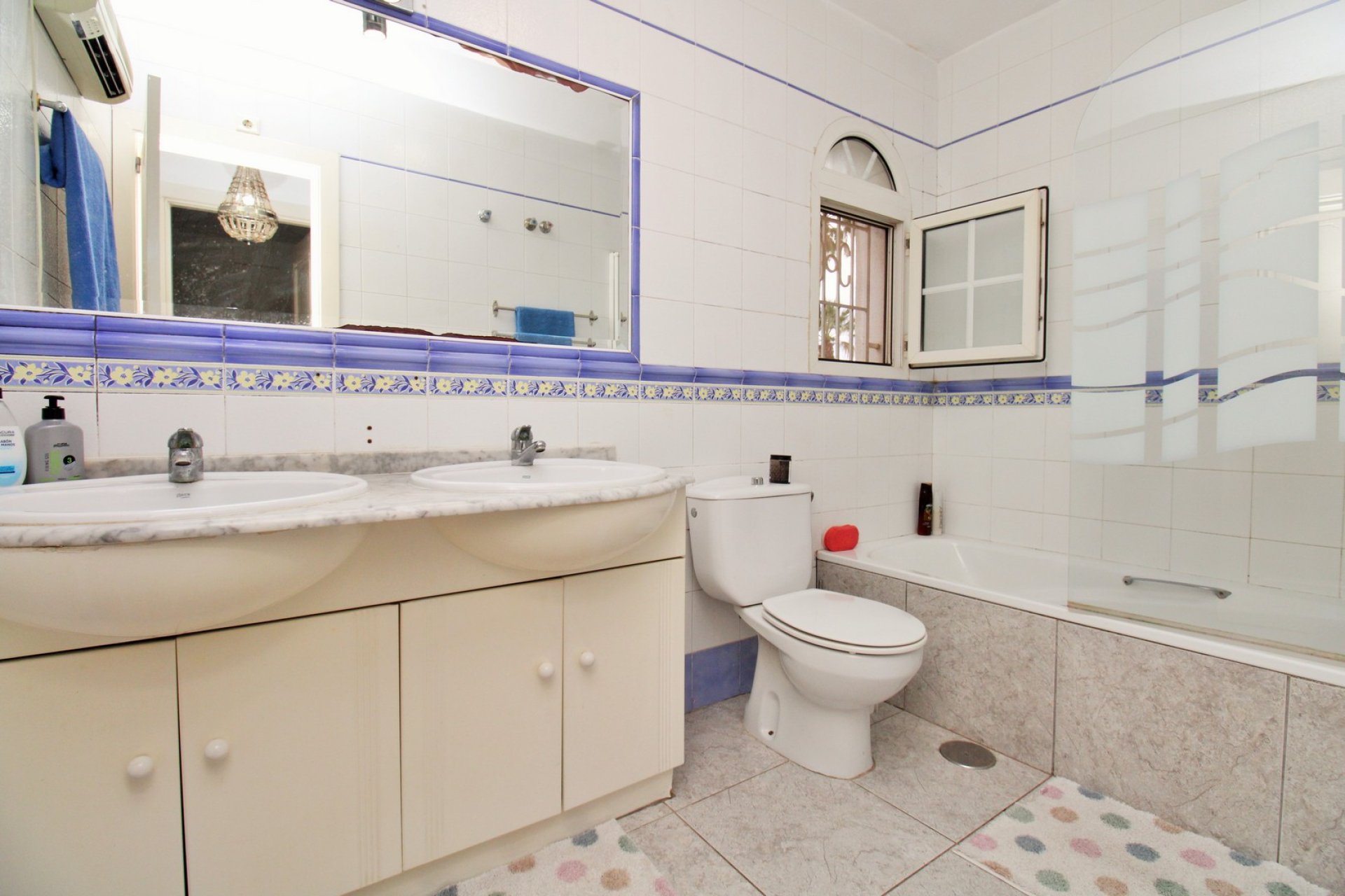 Resale - Townhouse / Duplex / Corner - Villamartín - Los Dolses