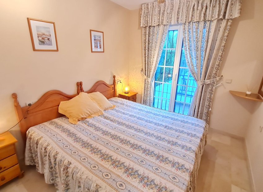 Resale - Townhouse / Duplex / Corner - Villamartín - Los Dolses