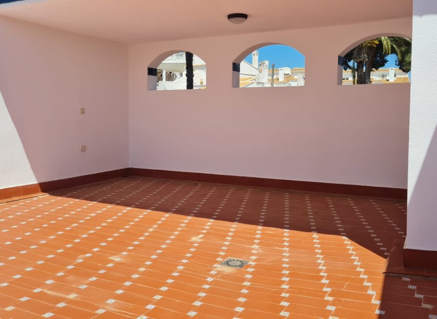 Resale - Townhouse / Duplex / Corner - Villamartín - Los Dolses
