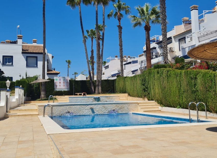 Resale - Townhouse / Duplex / Corner - Villamartín - Los Dolses
