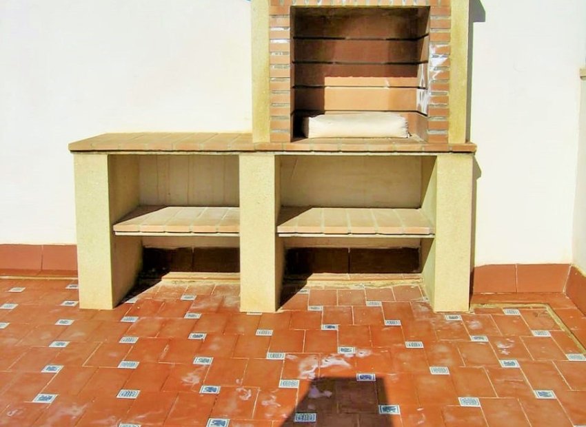 Resale - Townhouse / Duplex / Corner - Villamartín - PAU 8