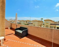 Resale - Townhouse / Duplex / Corner - Villamartín - PAU 8