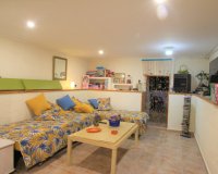 Resale - Townhouse / Duplex / Corner - Villamartín