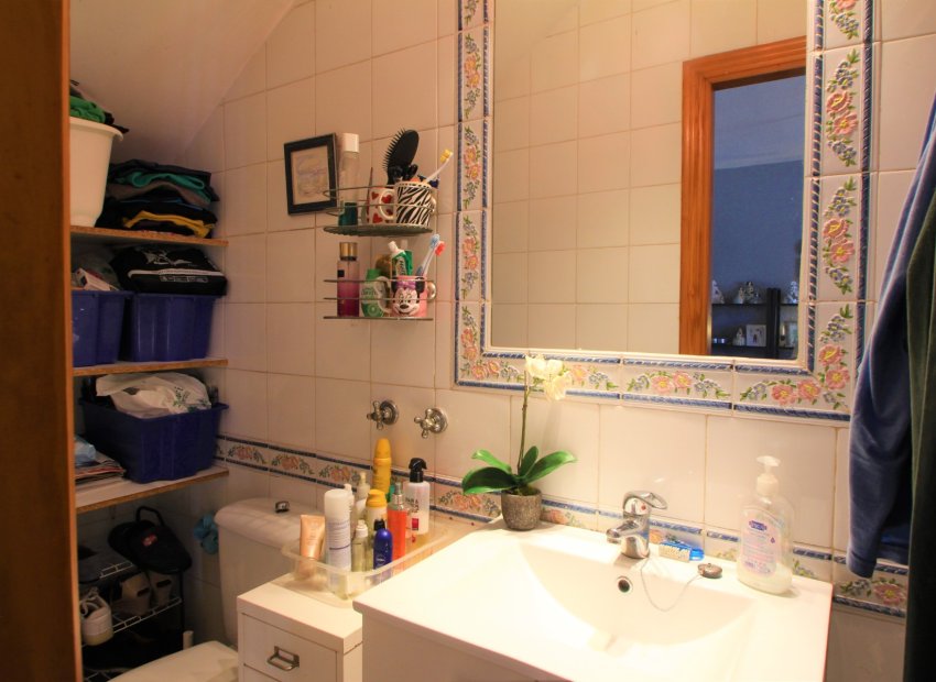 Resale - Townhouse / Duplex / Corner - Villamartín