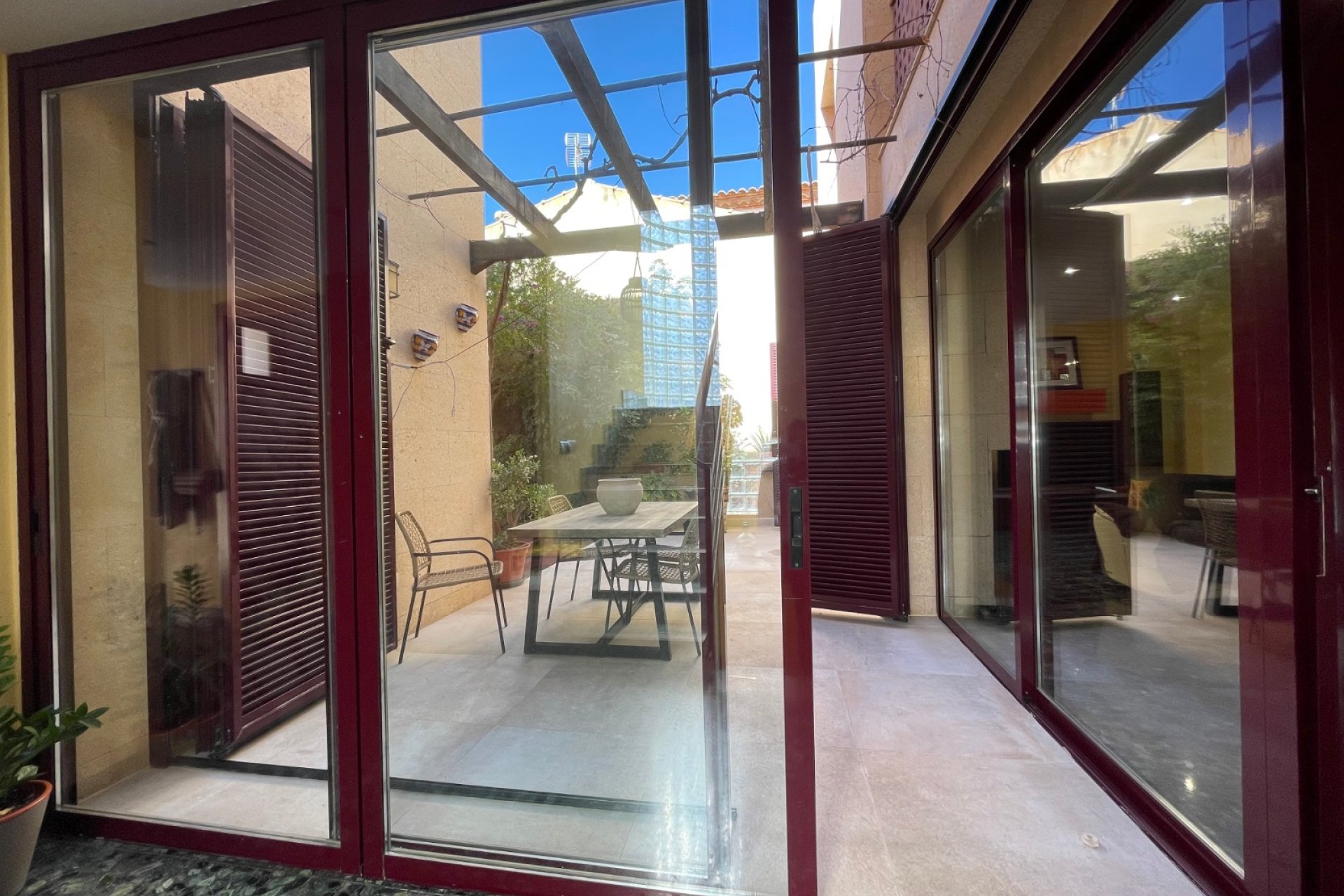 Resale - Townhouse / Duplex / Corner - Villanueva Rio Segura - Villanueva