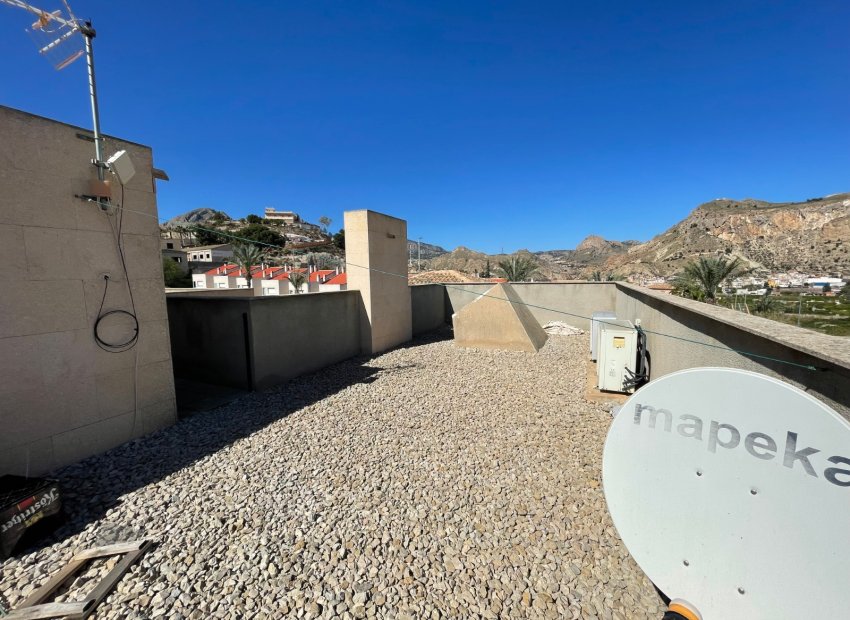 Resale - Townhouse / Duplex / Corner - Villanueva Rio Segura - Villanueva