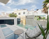 Resale - Townhouse / Terraced House - Torrevieia - Torrevieja