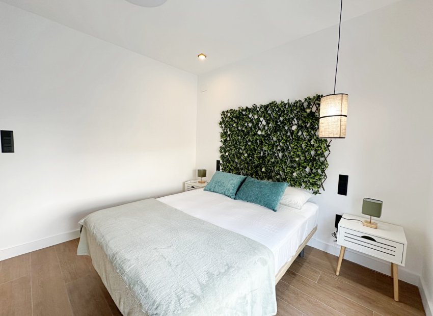 Resale - Townhouse / Terraced House - Torrevieia - Torrevieja