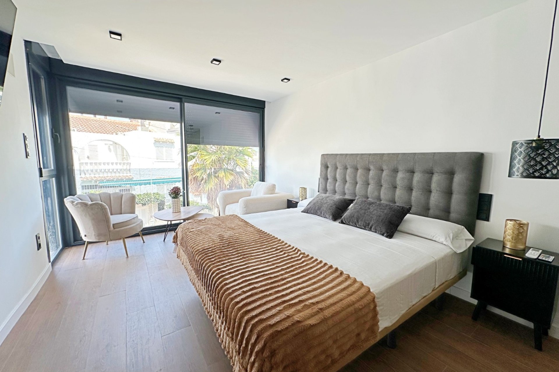 Resale - Townhouse / Terraced House - Torrevieia - Torrevieja