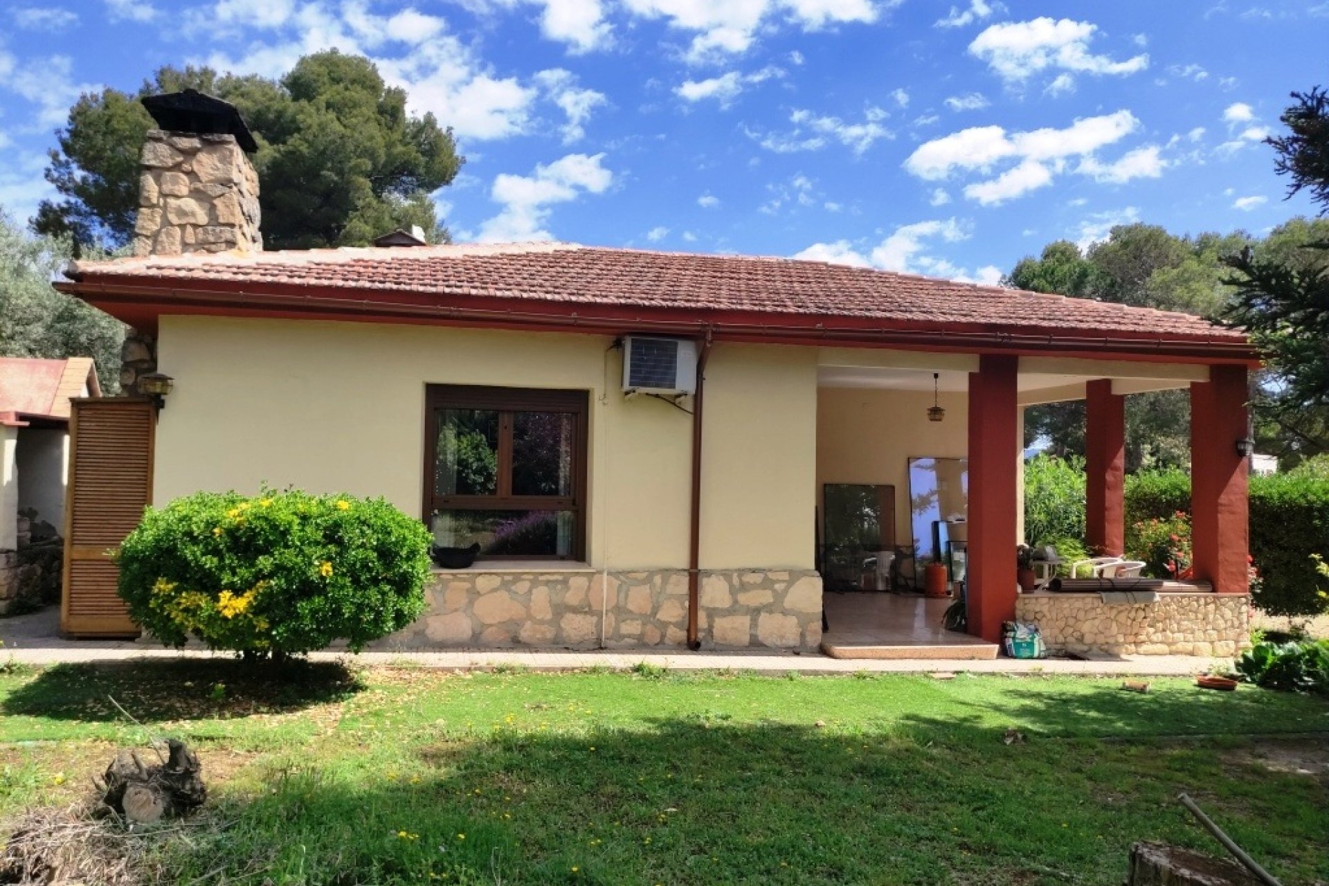 Resale - Villa - Alcoy - Urbanizaciones