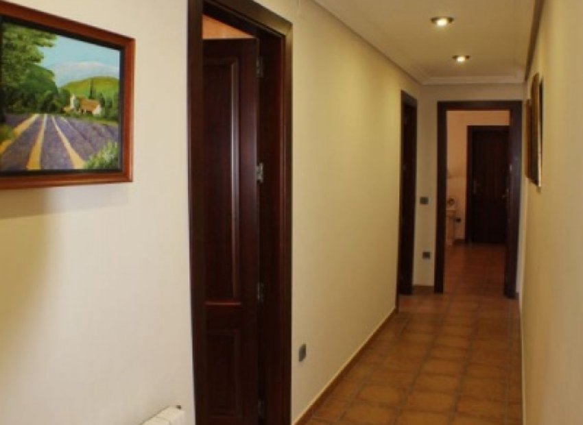 Resale - Villa - Alfas del Pí - Arabi