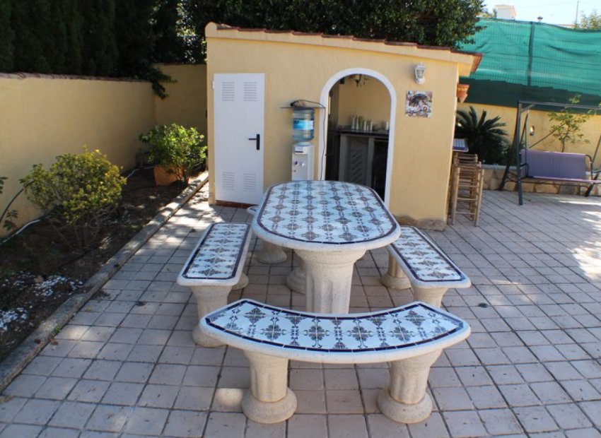 Resale - Villa - Alfas del Pí - Urbanizaciones