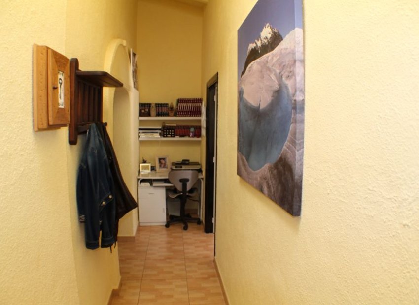 Resale - Villa - Alfas del Pí - Urbanizaciones