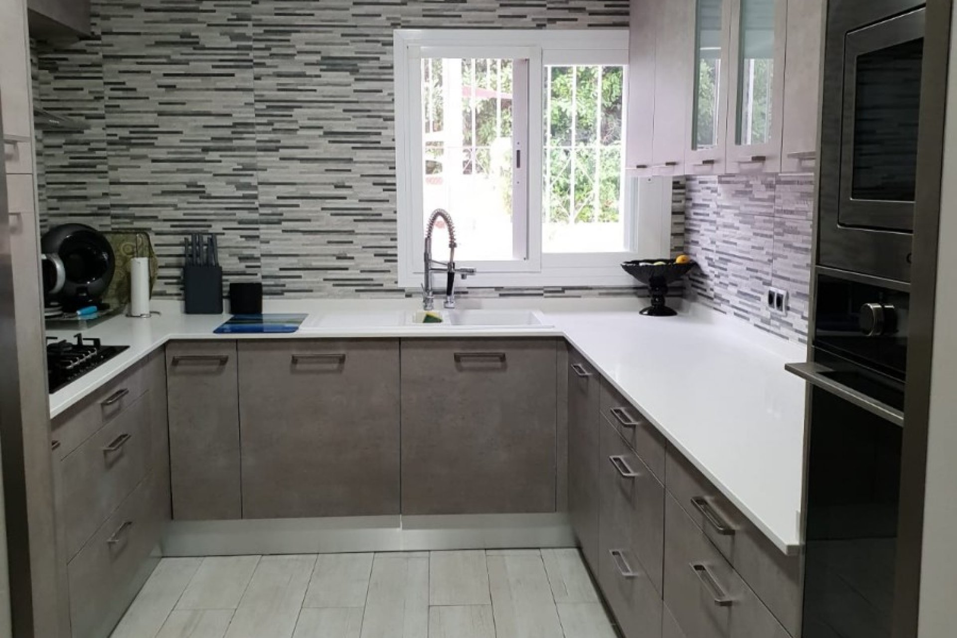 Resale - Villa - Alfas del Pí - Urbanizaciones