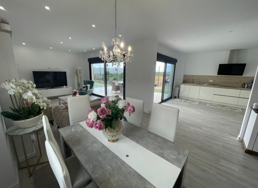 Resale - Villa - Alfas del Pí