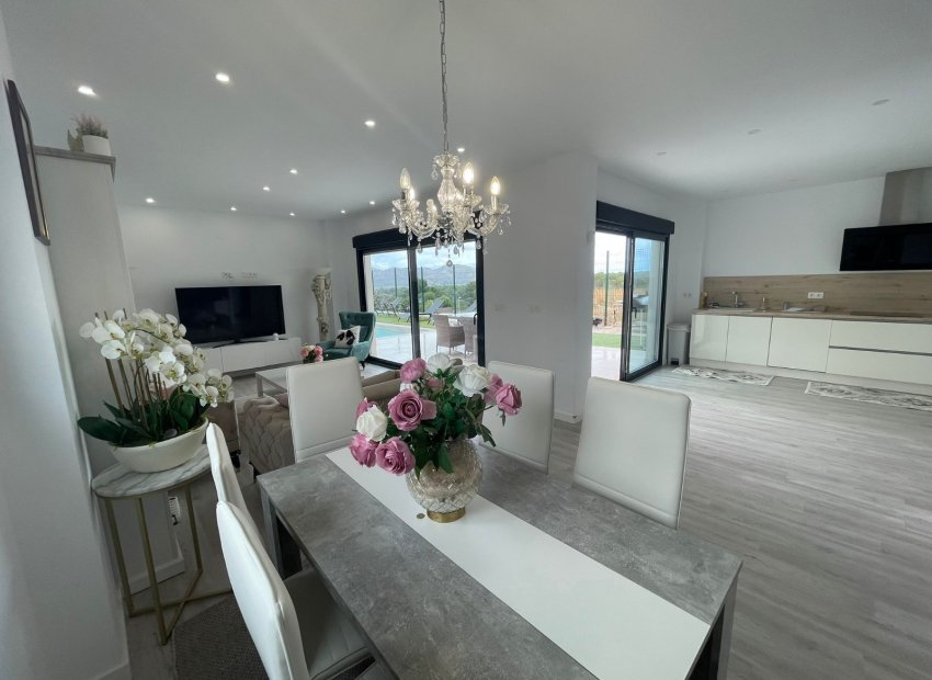 Resale - Villa - Alfas del Pí