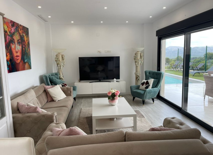 Resale - Villa - Alfas del Pí