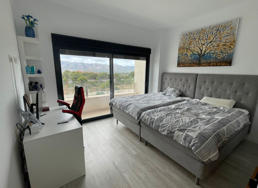 Resale - Villa - Alfas del Pí