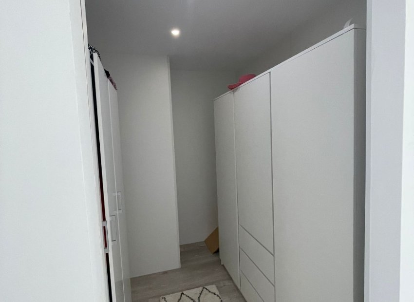 Resale - Villa - Alfas del Pí