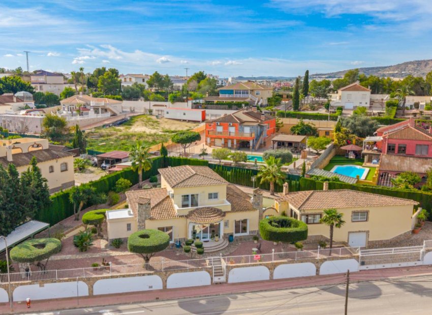 Resale - Villa - Algorfa - Castillo de montemar