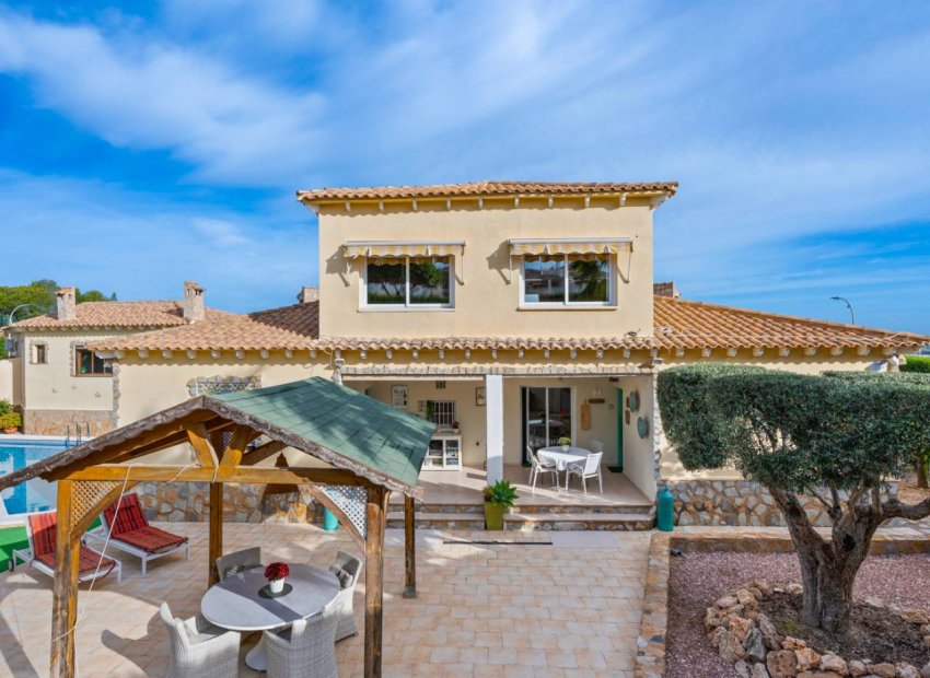 Resale - Villa - Algorfa - Castillo de montemar