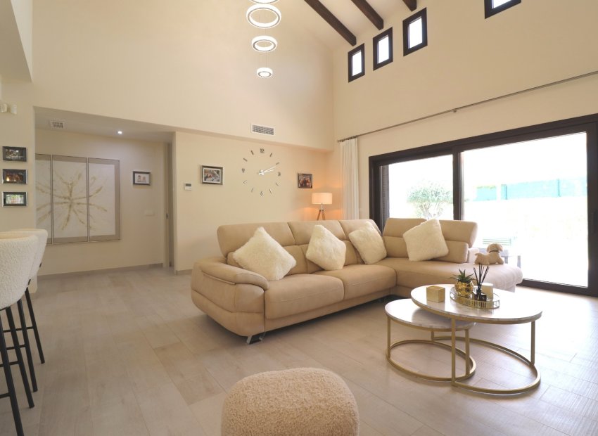 Resale - Villa - Algorfa - La Finca Golf Resort