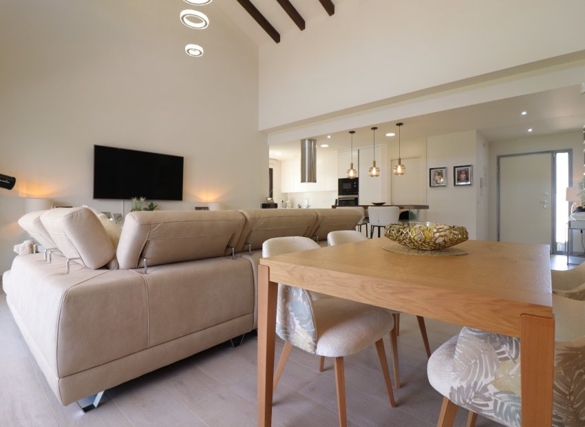 Resale - Villa - Algorfa - La Finca Golf Resort