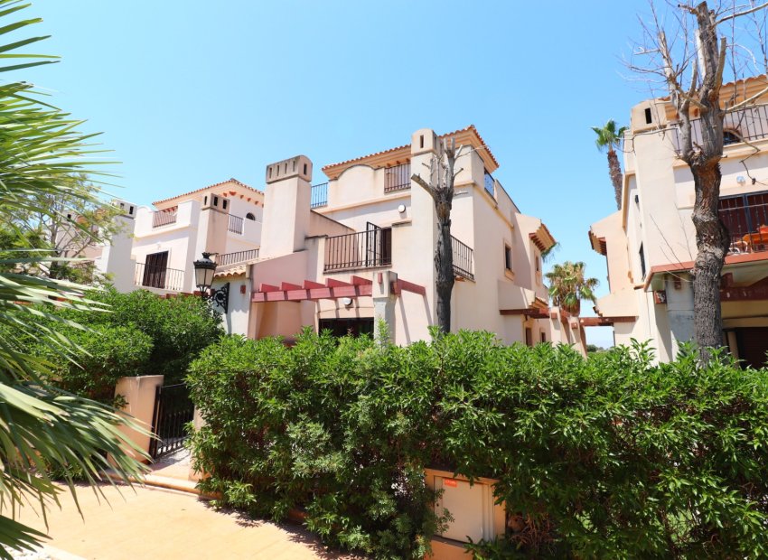 Resale - Villa - Algorfa - La Finca Golf Resort